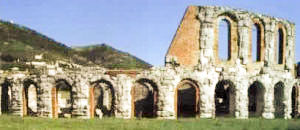 Roman amphitheatre - gubbio