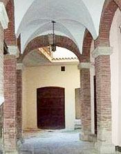 Tiara - entry arch